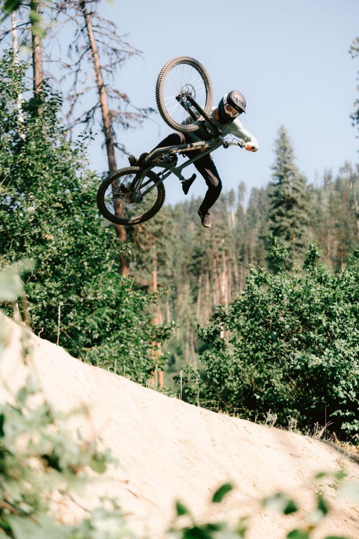 Location Image for Hardline Downhill Mips Bike Helmet