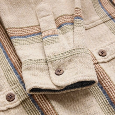 VISSLA Decanso Heavy Flannel - Men's 3