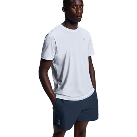 On Core 7" Shorts - Men's 4