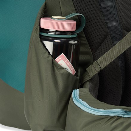 REI Co-op Trailmade 60 Pack - Women's Water bottle pocket (water bottle not included)