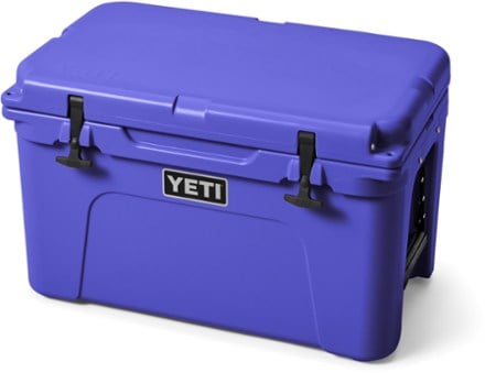 YETI Tundra 45 Cooler 1