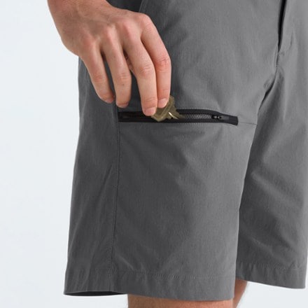 The North Face Basin 9" Shorts - Men's 5