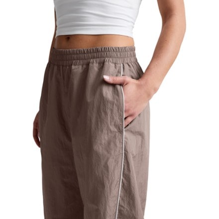 Beyond Yoga Nylon Pants - Women's 4