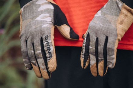 Men s Cycling Gloves REI Co op