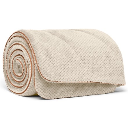Rumpl Apres Fleece Blanket 1