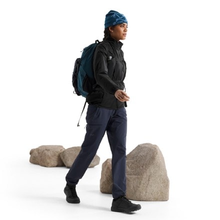 Arc'teryx Atom Insulated Jacket - Women's 5