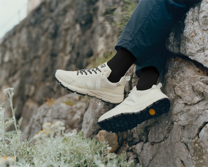 Location Image of color Natural White