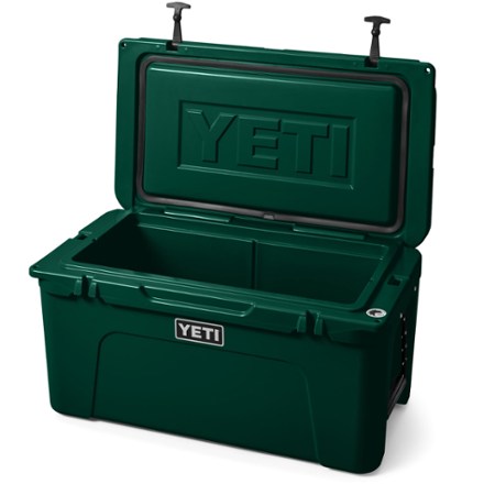 YETI Tundra 65 Cooler 2
