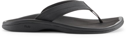 olukai black sandals