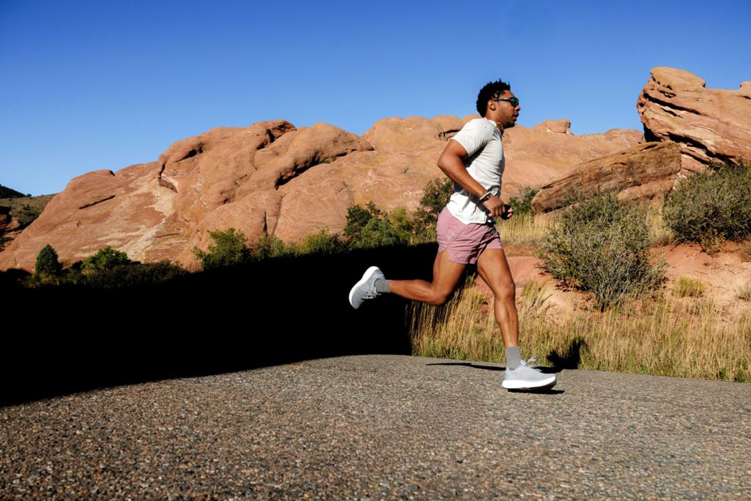 Location Image for Atmos 2 Road-Running Shoes - Men's