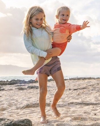 Location Image for Breeze 3.5" Shorts - Kids'