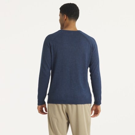 PAKA Ultralight Crew Sweater - Men's 2