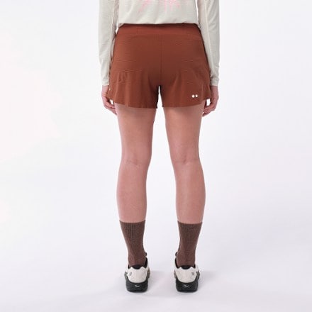 Salomon Sense Aero Stow 4" Shorts - Women's 3