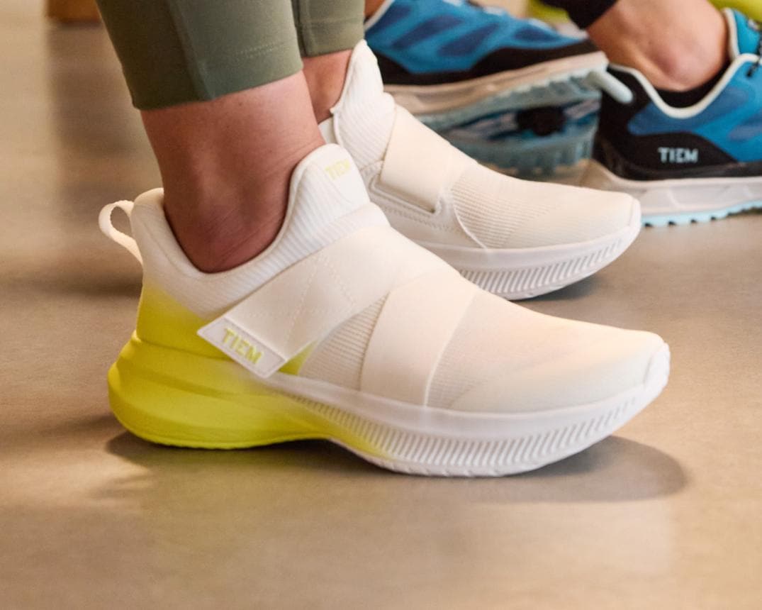 Location Image for Lynx Indoor Cycling Shoes - Women's