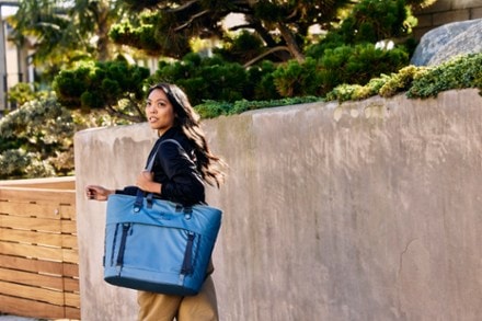 Hydro Flask 30 L Carryout Soft Cooler Tote 2
