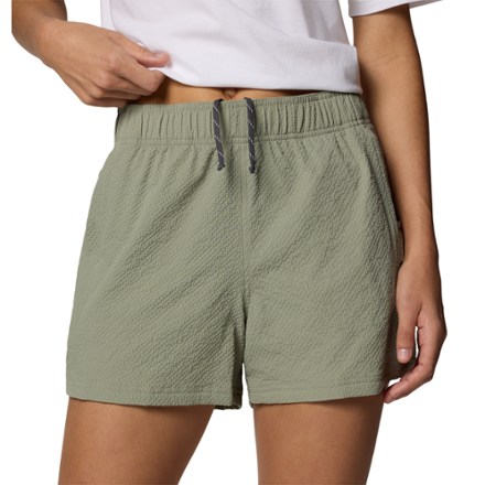 Columbia Sucker for Summer Shorts - Women's 4