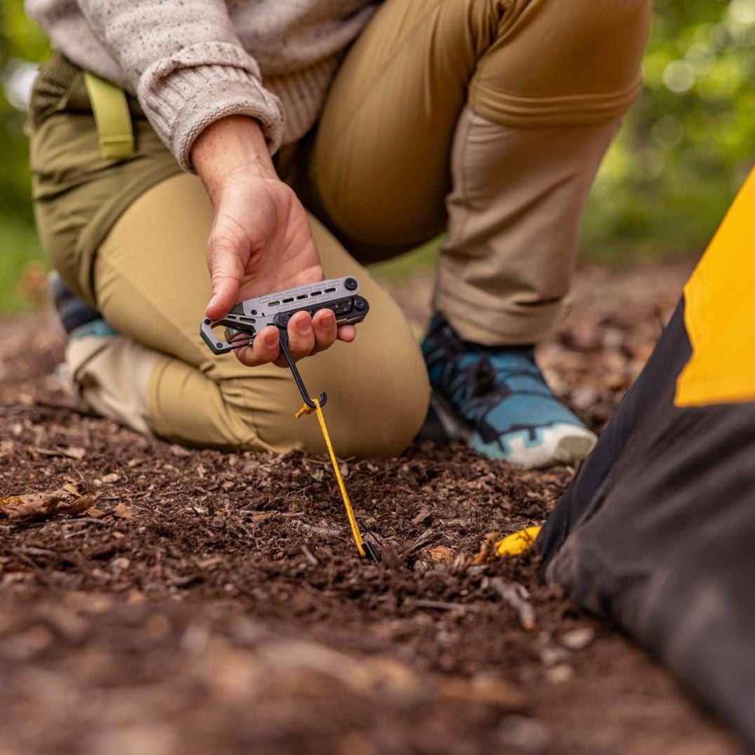 Location Image for Stakeout Spark Multi-Tool