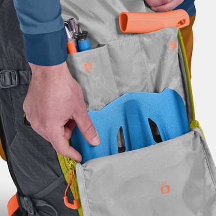 Ortovox AVABAG LiTRIC Tour 30 Avalanche Airbag Pack 4