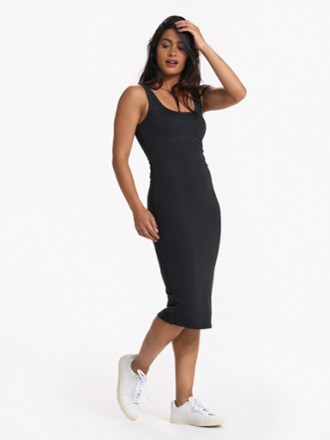 Vuori Halo Essential Dress 5