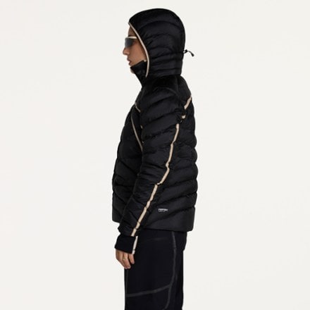 SENIQ Wildpuff Down Hoodie - Women's 7