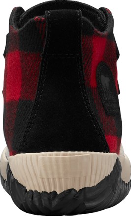 sorel out n about plaid