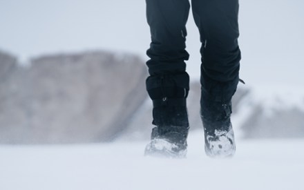 Location Image of color Black