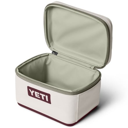 YETI Daytrip 3 L Insulated Snack Box 2