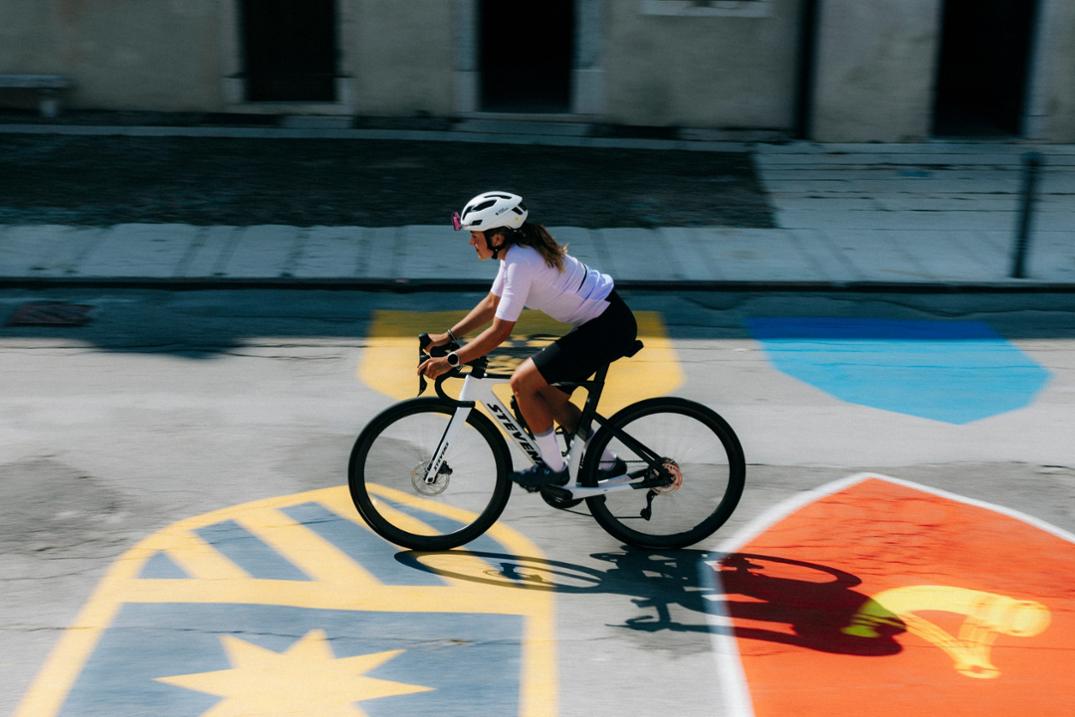 Location Image for Genius X WYVE Road Cycling Shoes - Women's