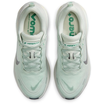 Nike Vomero Plus Road-Running Shoes - Women's 4