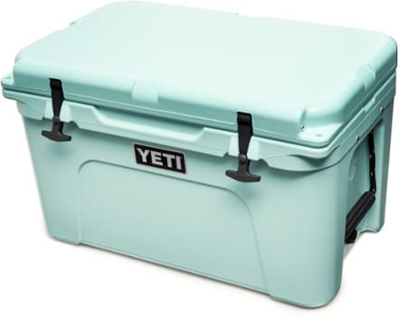 YETI Tundra 45 Cooler 1