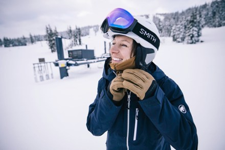 Location Image for I/O MAG ChromaPop Snow Goggles with gogglesoc