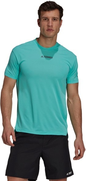 On Body Image of color Acid Mint