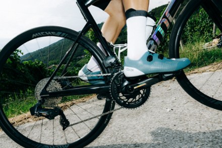 Location Image for Genius X WYVE Road Cycling Shoes - Men's