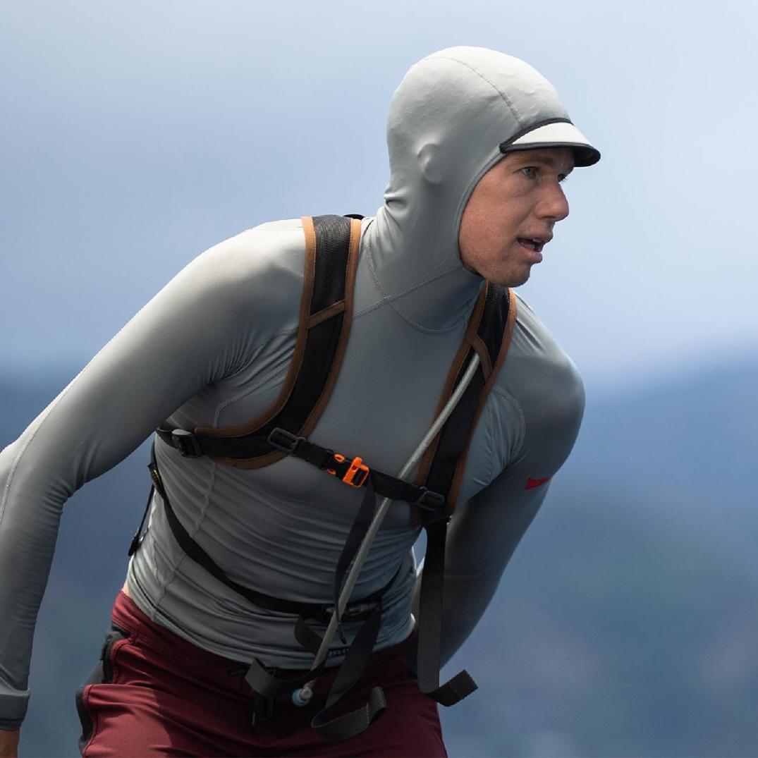 Location Image for Long-Sleeve Hooded Rashguard - Men's