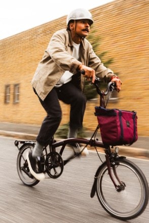 Brompton C Line 4-Speed Mid Handlebar Bike with Rack 3