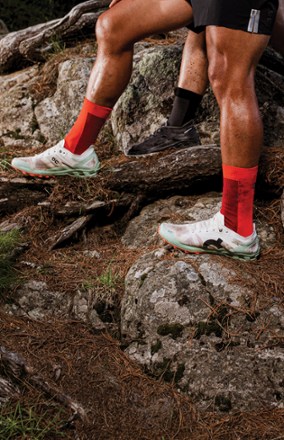 On Cloudventure Peak 3 Undyed Trail-Running Shoes - Women's 7