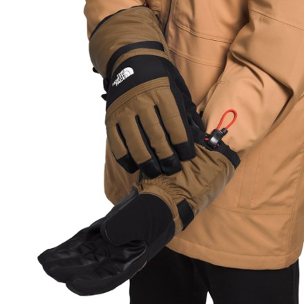 The North Face Montana Ski Gloves - Men's 1