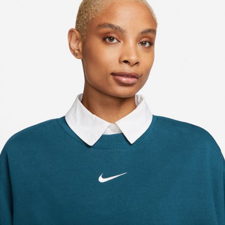 Nike Phoenix Fleece Over-Oversize Crewneck Sweatshirt - Women's 3