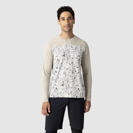 Outdoor Research Freewheel Long-Sleeve Bike Jersey - Men's 1