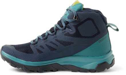 salomon outline mid goretex