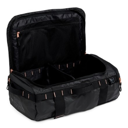 The North Face Base Camp Voyager Luxe Duffel - 32 L 2