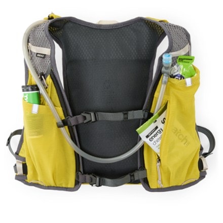 REI Co-op Swiftland 5 Hydration Vest - Women's 6