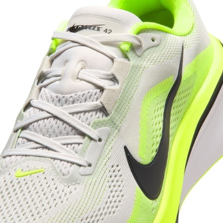 Nike Pegasus 42 Road-Running Shoes - Men's 4