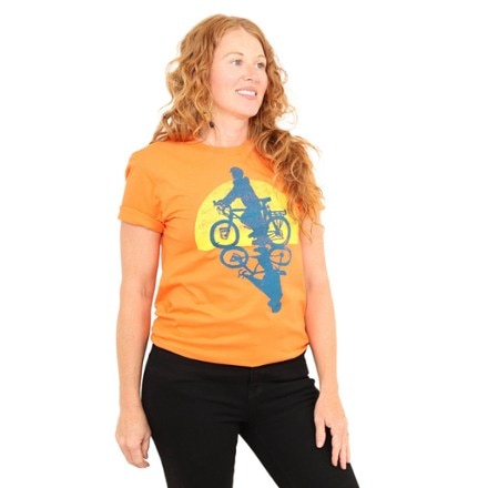 Slow Loris Evening Ride T-Shirt 0