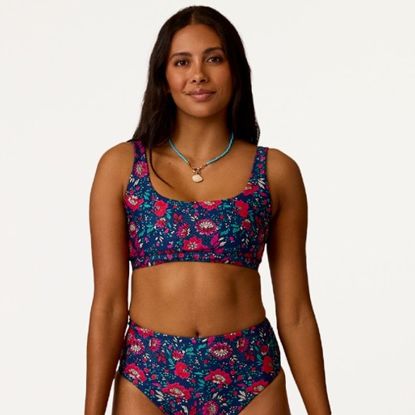 On Body Image of color Isla