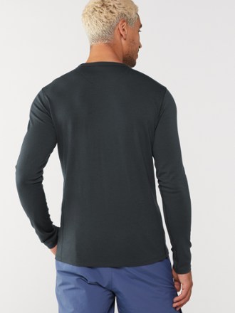 REI Co-op Heavyweight Merino Long-Sleeve Base Layer Crew Top - Men's 2