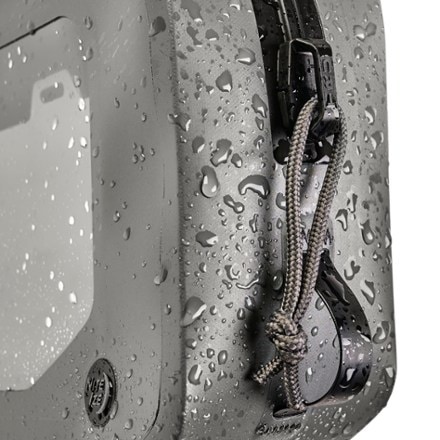 Nite Ize RunOff Waterproof Waist Pack 3