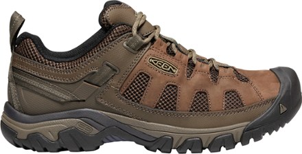 vented hiking shoes