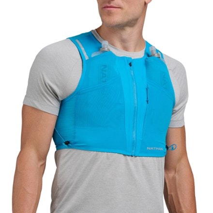 Nathan Aerozip Hydration Vest 1