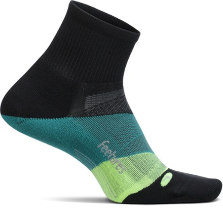 Feetures Elite Light Cushion Quarter Socks
